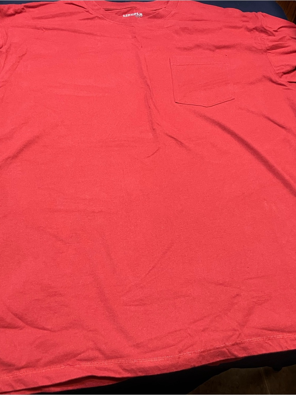 Lincoln Outfitters Men's Red Short-Sleeve Pocket Tee